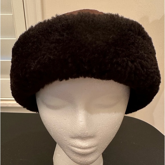 Maxillian women’s Real lambswool shearling hat - Picture 1 of 4